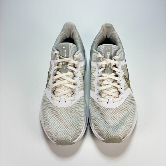 Nike Downshifter 11 White Lightweight Running Shoes CW3413-100 Women’s Size 9.5 - Picture 3 of 10